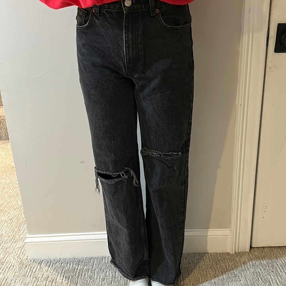 ZARA BLACK JEANS